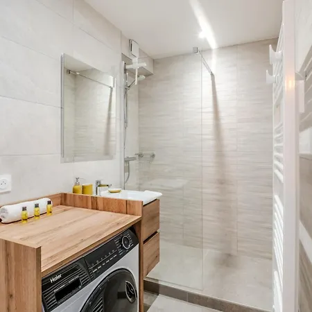 La Yaute - Bel Appt Renove A 2 Pas Du Leman * Évian-les-Bains